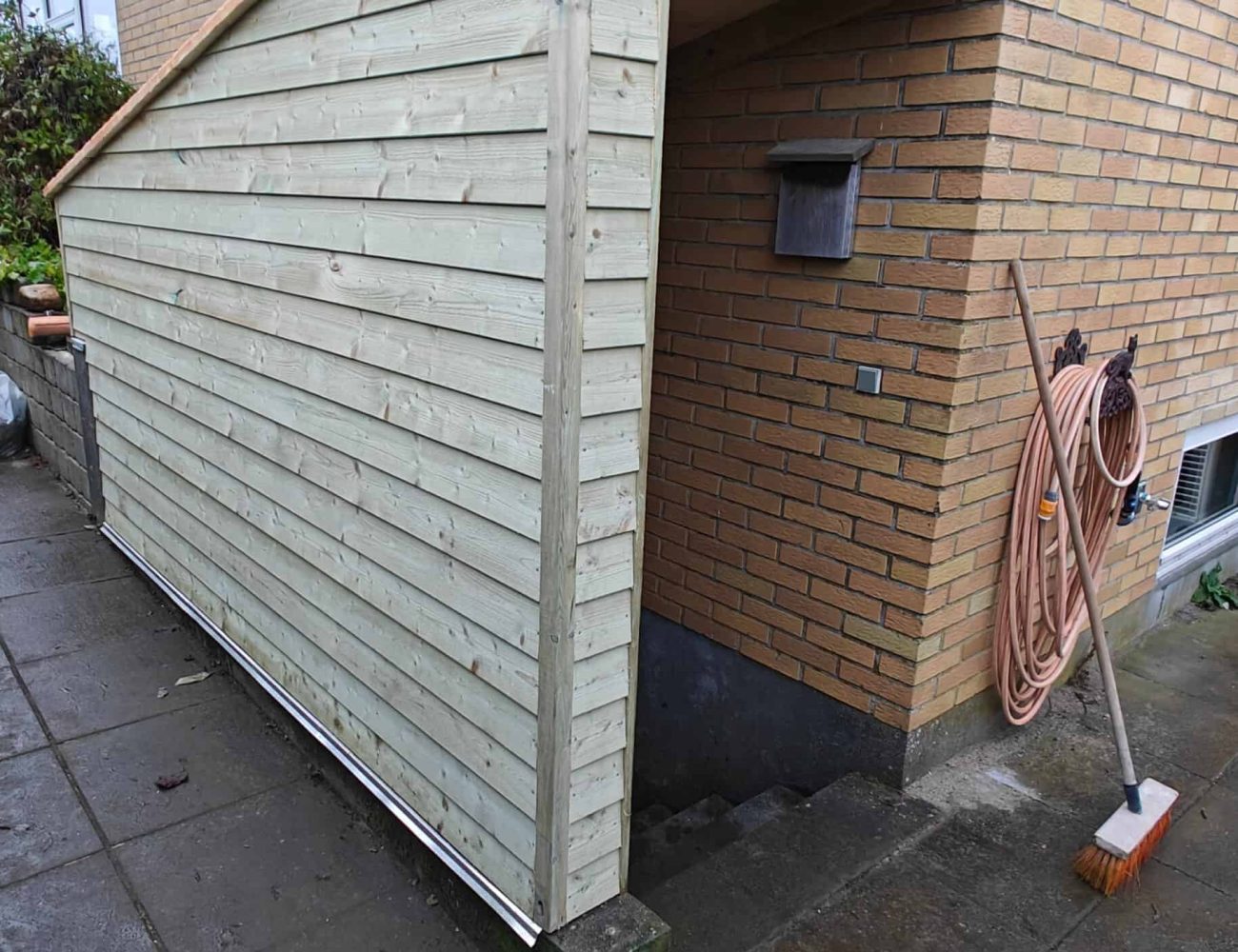 renoveret kældernedgang